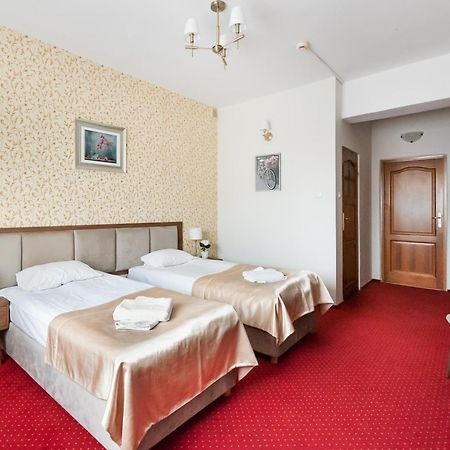 ורשה Hotel Arkadia מראה חיצוני תמונה