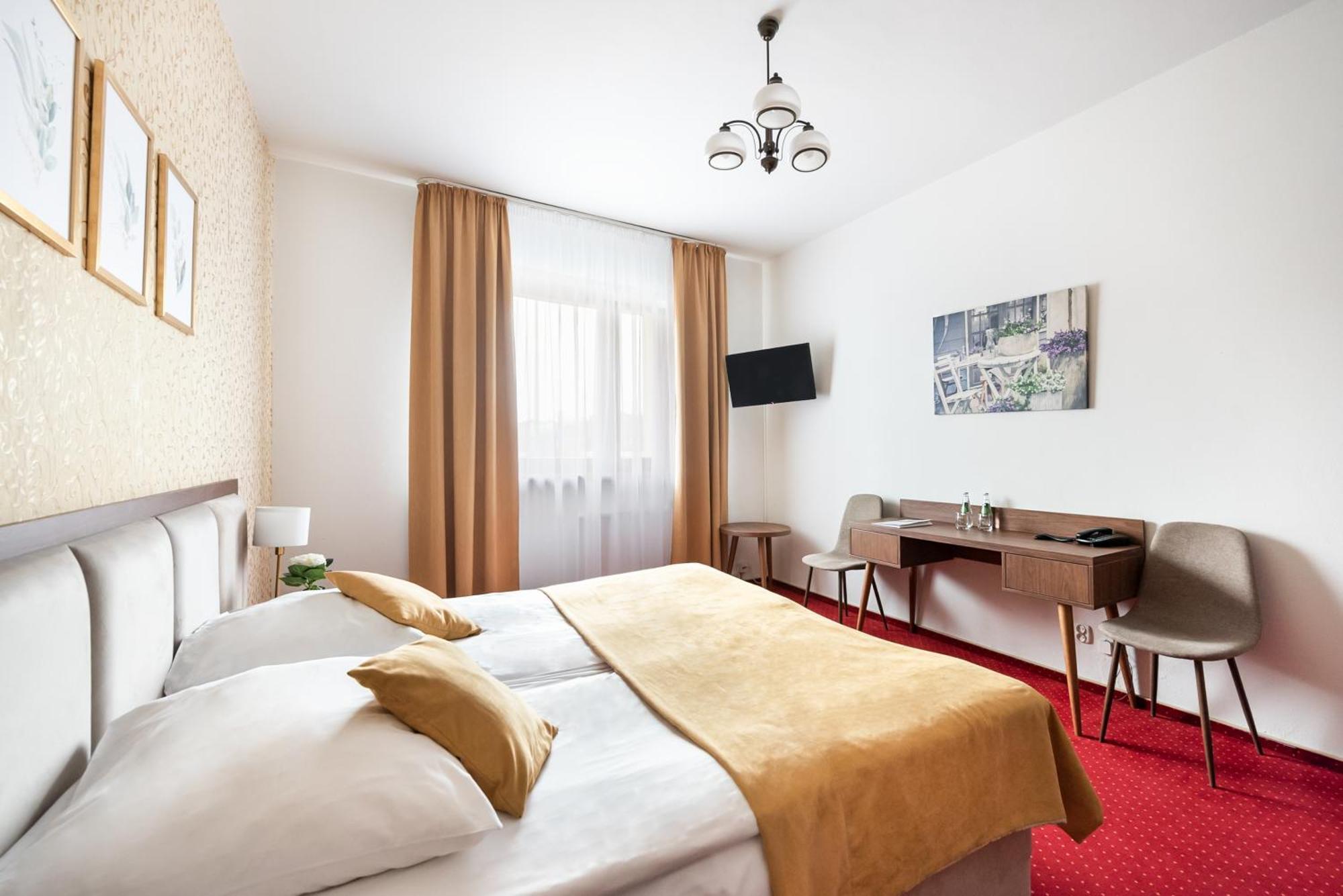 ורשה Hotel Arkadia מראה חיצוני תמונה
