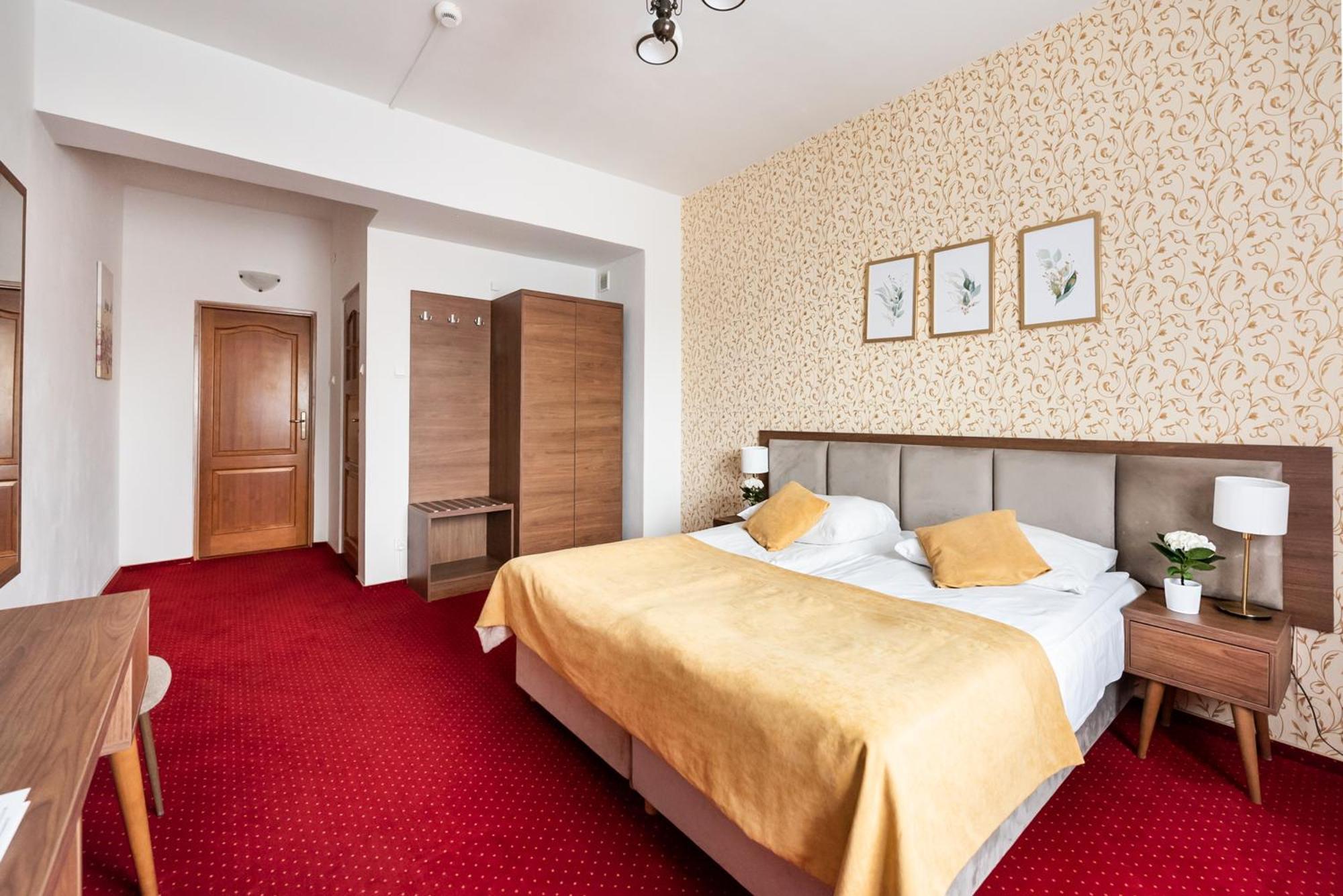 ורשה Hotel Arkadia מראה חיצוני תמונה