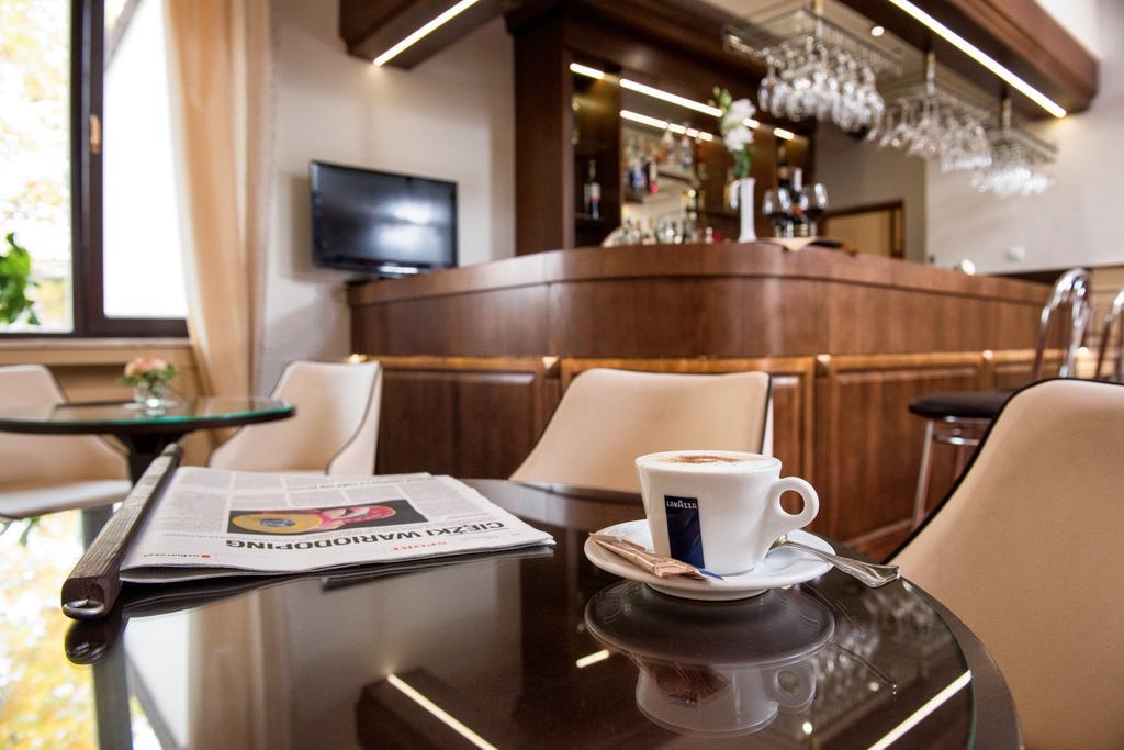 ורשה Hotel Arkadia מראה חיצוני תמונה